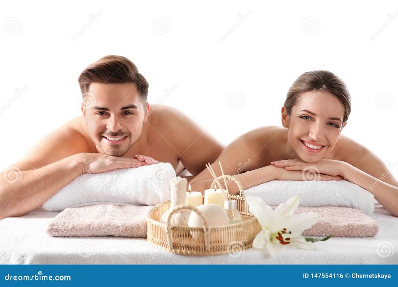 What Are Couple Medspa Massages? Benefits and Techniques Discussed